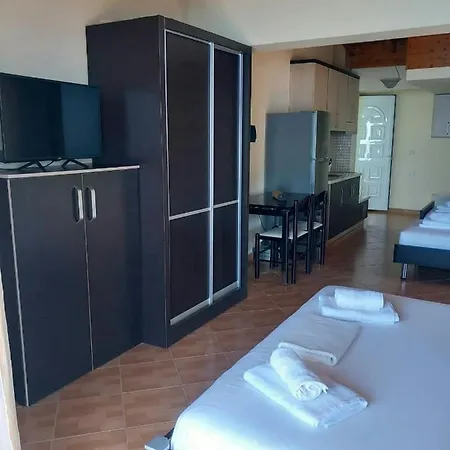 Kofina Apartmán Borsh